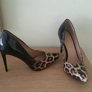 Patent Leopard print pumps